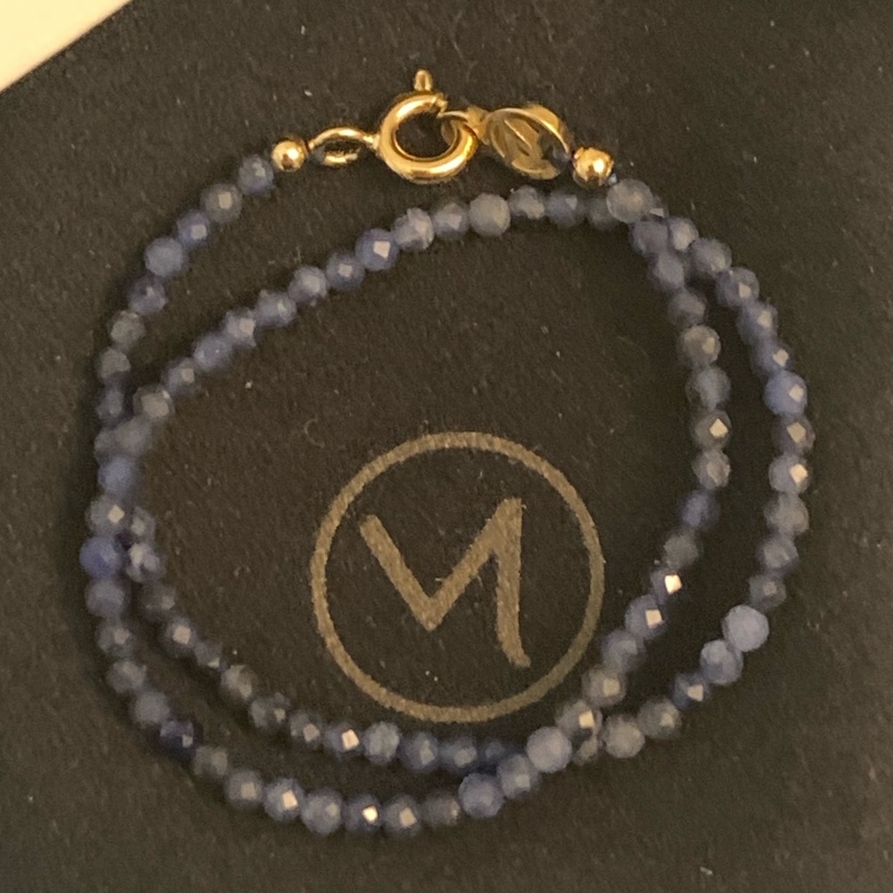 Mejuri Gold/Sodalite Mini Beaded Gemstone Bracelet - Picture 4 of 6
